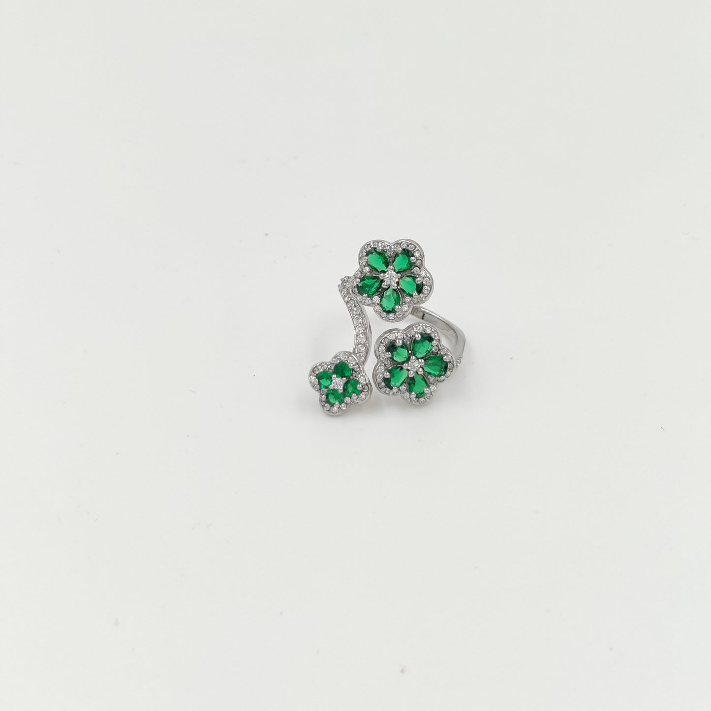 Elegant Flower-Shaped Adjustable Ring | Sterling Silver Floral Statement Ring | Lab-Created Diamond & Sapphire/Emerald Ring – Limited Stock!