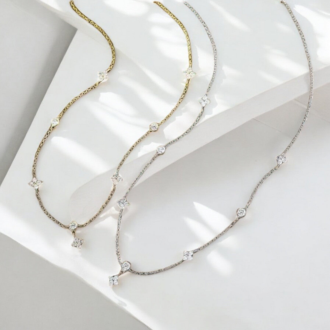 Zircon Four-Leaf Flower Elegant Light Luxury Choker Necklace