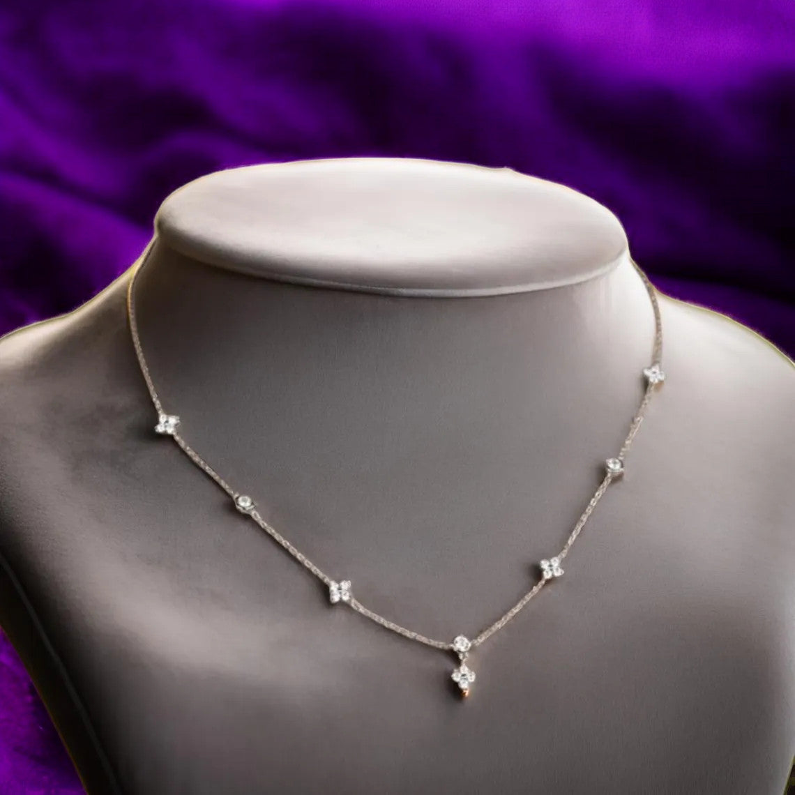 Zircon Four-Leaf Flower Elegant Light Luxury Choker Necklace