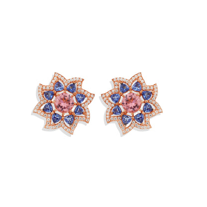 "Flower-Flower Shaped Stud Earrings – Elegant & Pretty for Any Season | Timeless Beauty for Every Outfit"
