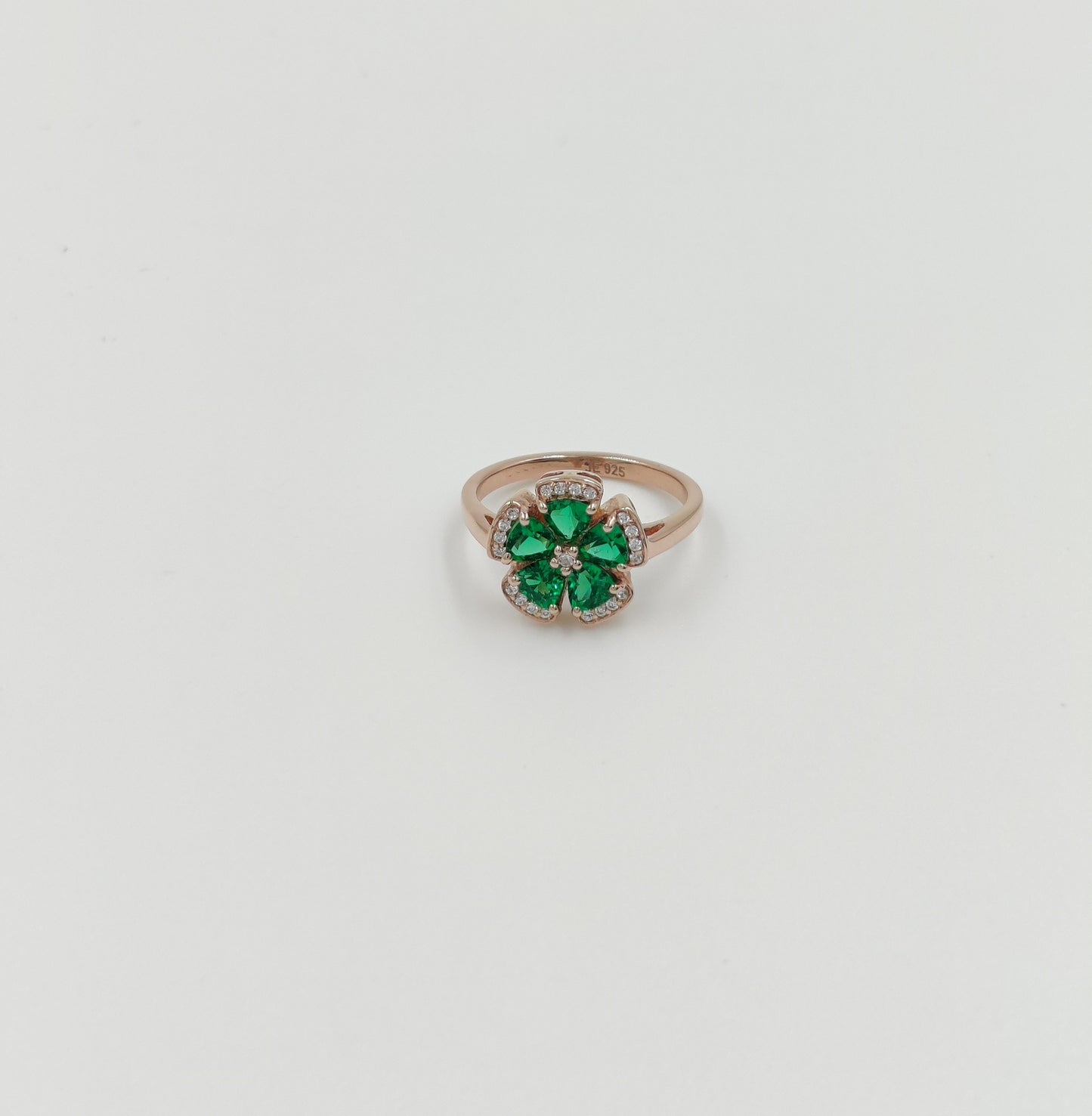 Multi colors Gemstone Flower shape rings.