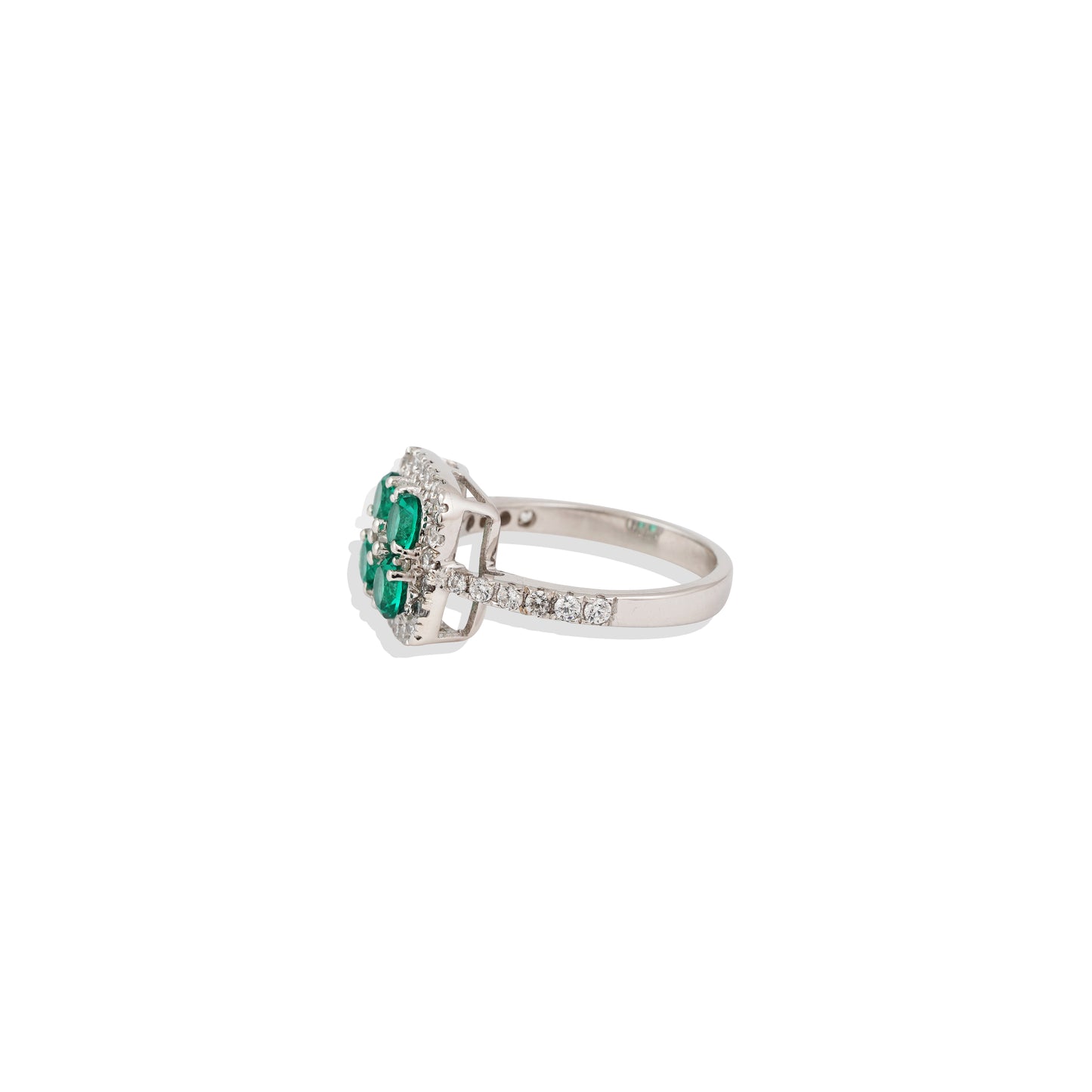 AAA+ Quality Labmade Gemstones Ring In 925 Sterling Silver