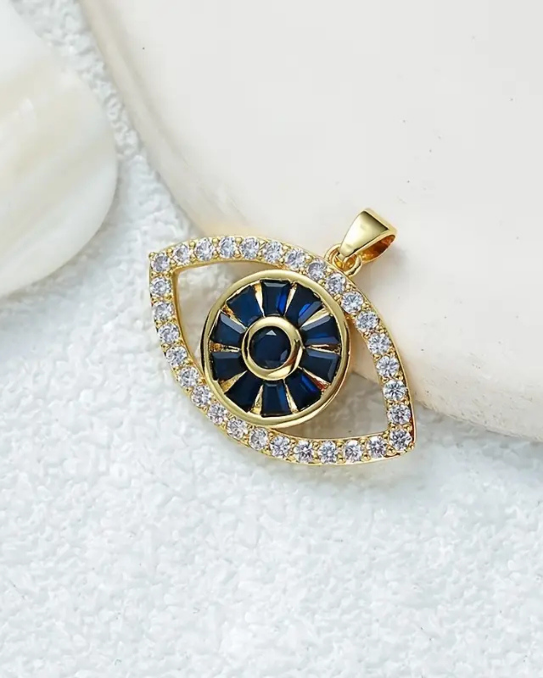 Evil Eye Pendant in 925 Sterling Silver – Protection & Elegance in One