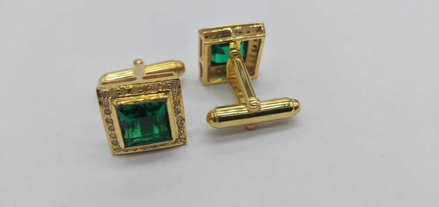 Labmade emerald  Cufflink