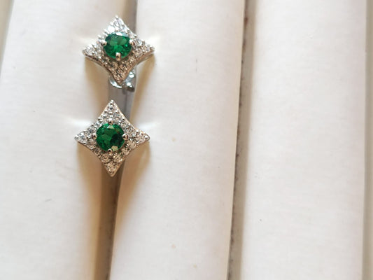Emerald Stud Earrings in 925 Sterling Silver  – Timeless Elegance &amp; Sparkling Brilliance